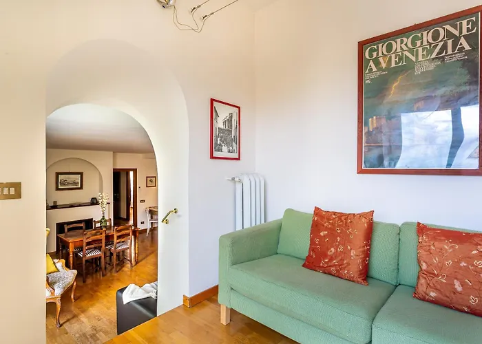 Iflat Lovely 2 Bedroom In Rione Monti * Roma